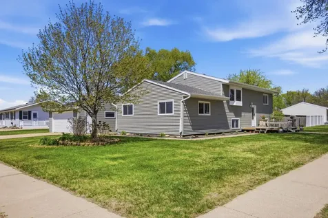 806 7th Street W West Fargo ND 58078