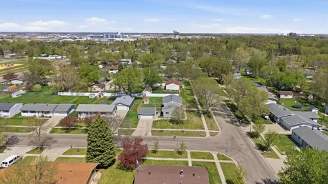 806 7th Street W West Fargo ND 58078