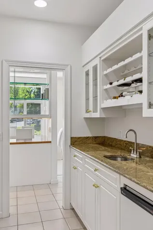 689 Brookside Lane Mendota Heights MN 55118