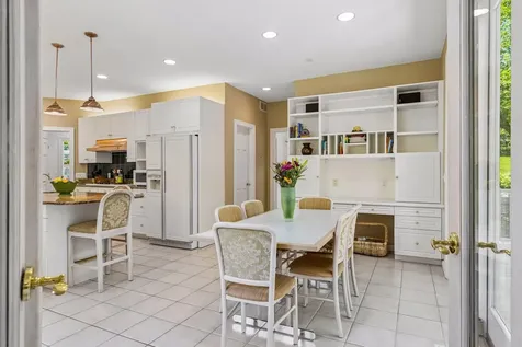 689 Brookside Lane Mendota Heights MN 55118