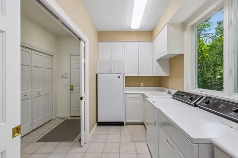 689 Brookside Lane Mendota Heights MN 55118