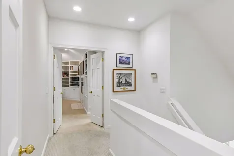 689 Brookside Lane Mendota Heights MN 55118