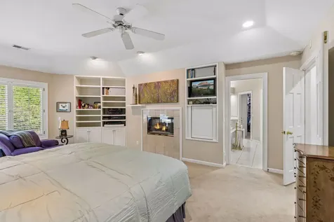 689 Brookside Lane Mendota Heights MN 55118