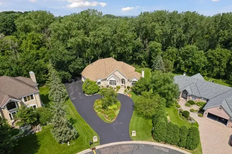 689 Brookside Lane Mendota Heights MN 55118