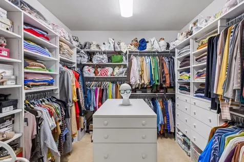 689 Brookside Lane Mendota Heights MN 55118