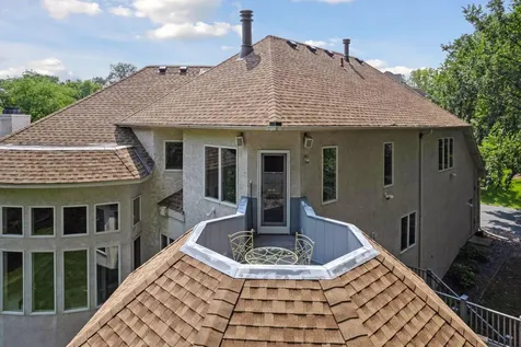 689 Brookside Lane Mendota Heights MN 55118