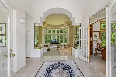 689 Brookside Lane Mendota Heights MN 55118