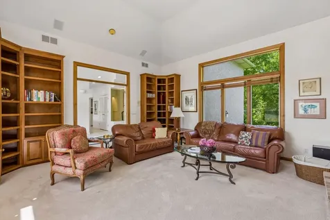 689 Brookside Lane Mendota Heights MN 55118