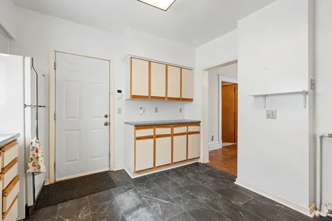 1227 Thomas Avenue Saint Paul MN 55104