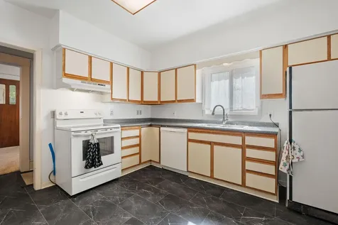 1227 Thomas Avenue Saint Paul MN 55104