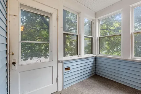 1227 Thomas Avenue Saint Paul MN 55104