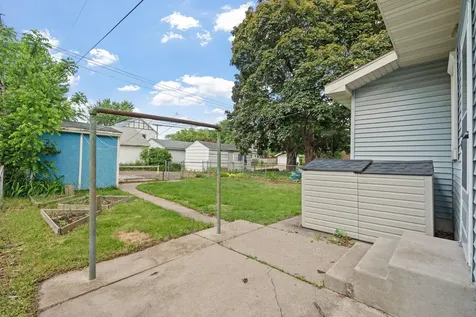 1227 Thomas Avenue Saint Paul MN 55104