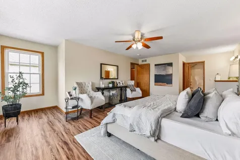 1014 Heldt Street Chaska MN 55318