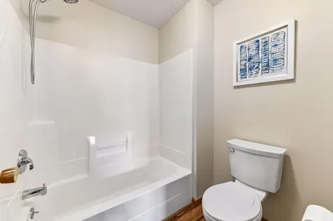 1014 Heldt Street Chaska MN 55318