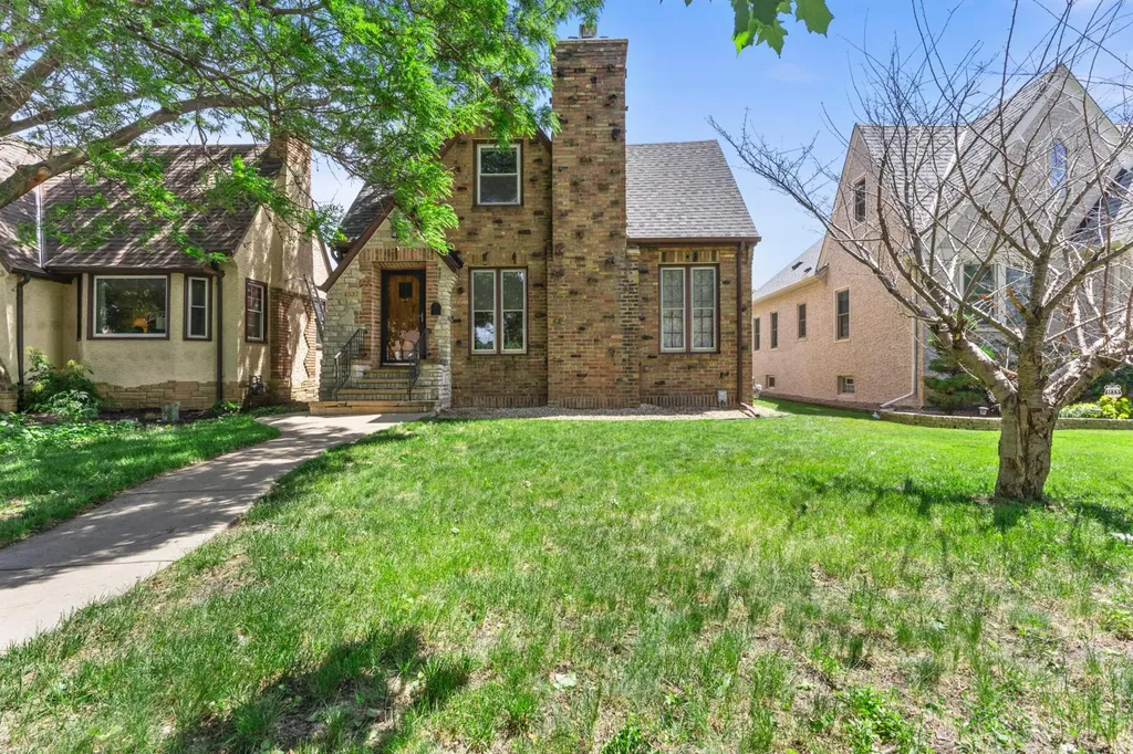 4537 Portland Avenue Minneapolis MN 55407