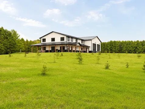 834 375th Avenue NE Stanchfield MN 55080