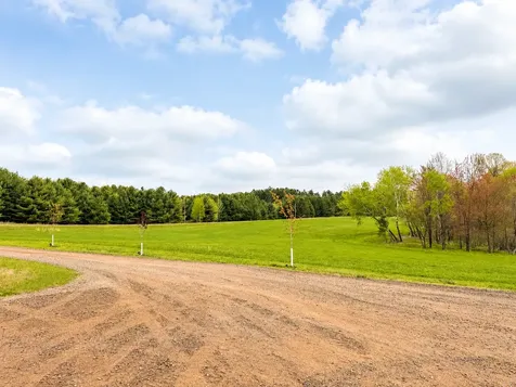 834 375th Avenue NE Stanchfield MN 55080