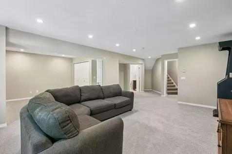 7442 Cahill Road Edina MN 55439