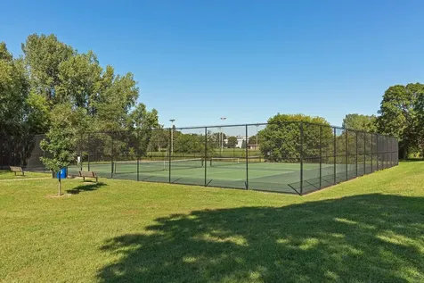 7442 Cahill Road Edina MN 55439
