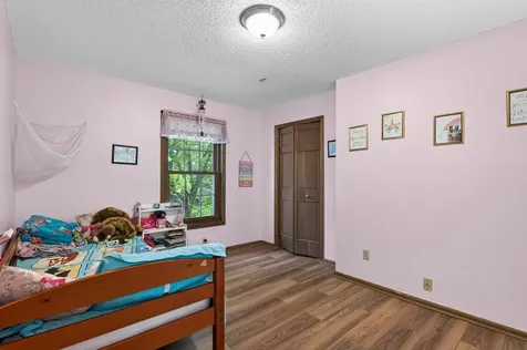 17664 Kettering Trail Lakeville MN 55044