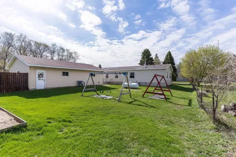 211 E Central Avenue Clitherall MN 56524