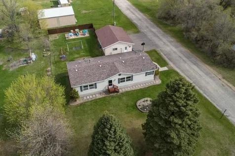 211 E Central Avenue Clitherall MN 56524