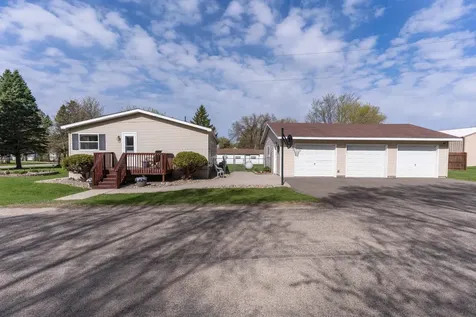 211 E Central Avenue Clitherall MN 56524