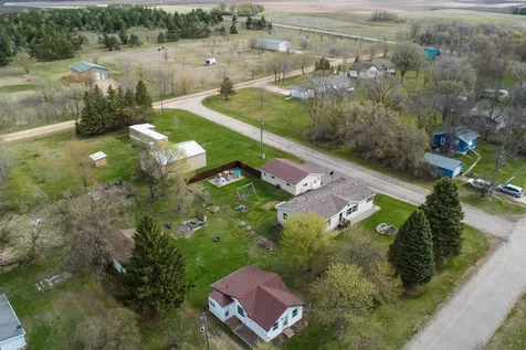 211 E Central Avenue Clitherall MN 56524