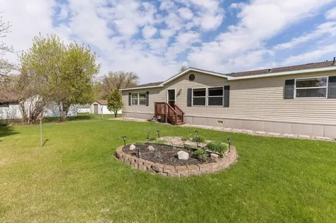 211 E Central Avenue Clitherall MN 56524