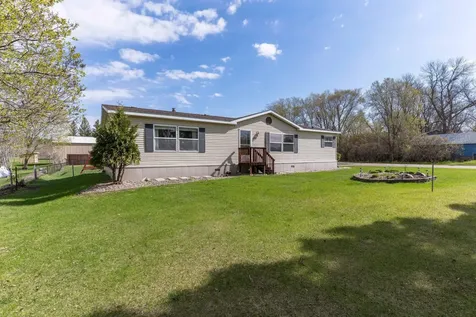 211 E Central Avenue Clitherall MN 56524