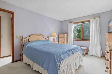 1890 Fox Ridge Drive West Saint Paul MN 55118