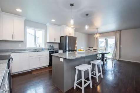 2009 42nd Street S Moorhead MN 56560