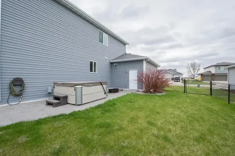 2009 42nd Street S Moorhead MN 56560