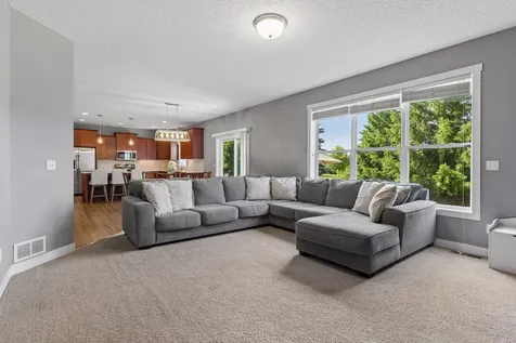 10828 Ashley Lane Woodbury MN 55129