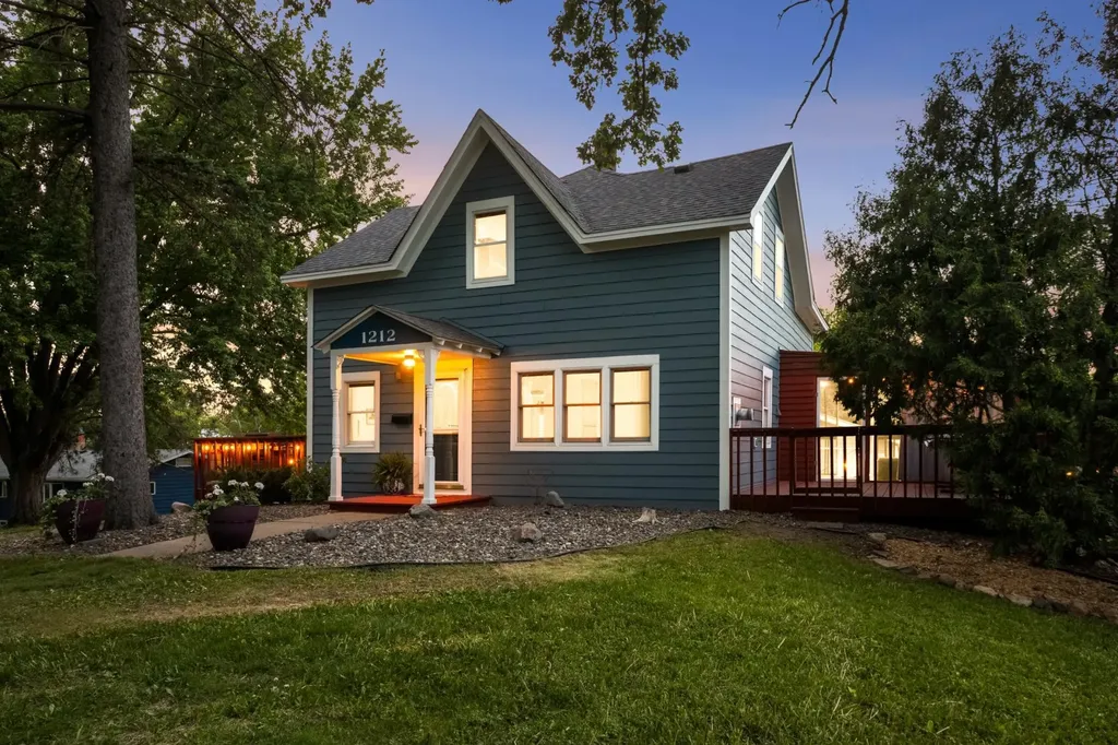 1212 Olive Street W Stillwater MN 55082