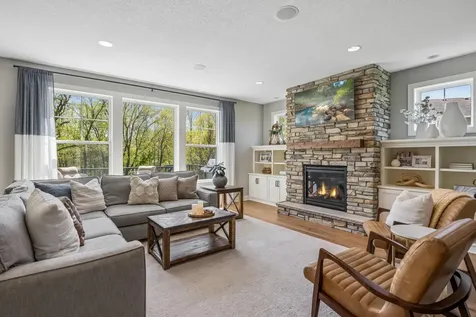 3933 Holasek Path Chaska MN 55318
