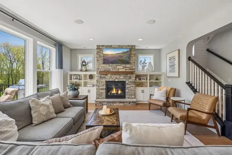 3933 Holasek Path Chaska MN 55318