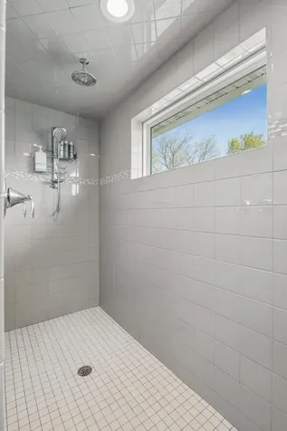 3933 Holasek Path Chaska MN 55318