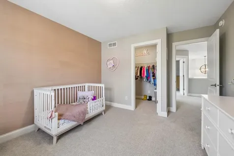3933 Holasek Path Chaska MN 55318