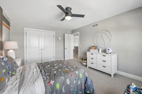 3933 Holasek Path Chaska MN 55318
