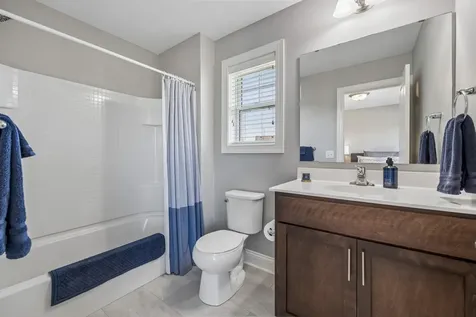 3933 Holasek Path Chaska MN 55318