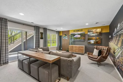 3933 Holasek Path Chaska MN 55318