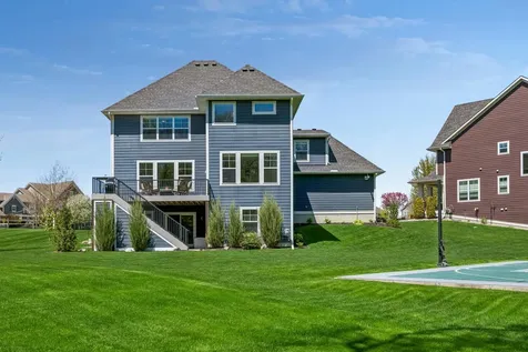 3933 Holasek Path Chaska MN 55318
