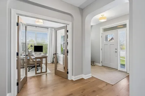 3933 Holasek Path Chaska MN 55318