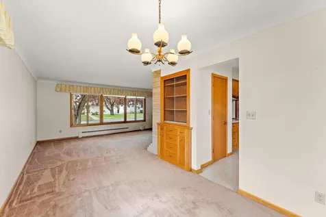 202 Ash Street W South Saint Paul MN 55075