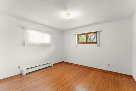 202 Ash Street W South Saint Paul MN 55075