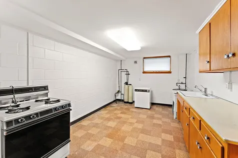 202 Ash Street W South Saint Paul MN 55075