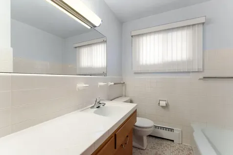 202 Ash Street W South Saint Paul MN 55075