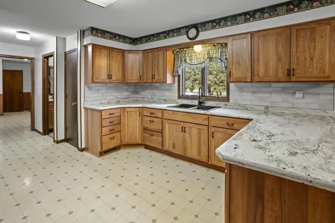 3305 Us Highway 75 Breckenridge MN 56520
