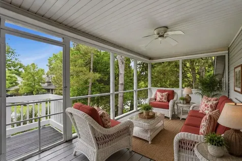 7516 W 77th Street Chaska MN 55318